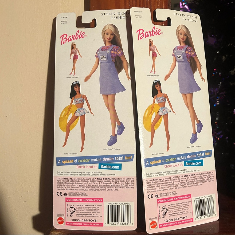 Barbie Stylin' Denim Fashions - Pink and Blue Outfits - Picture 2 of 2
